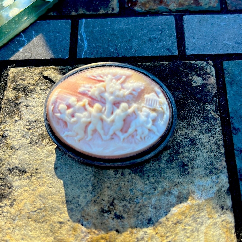 Cameo broach/pin sterling silver